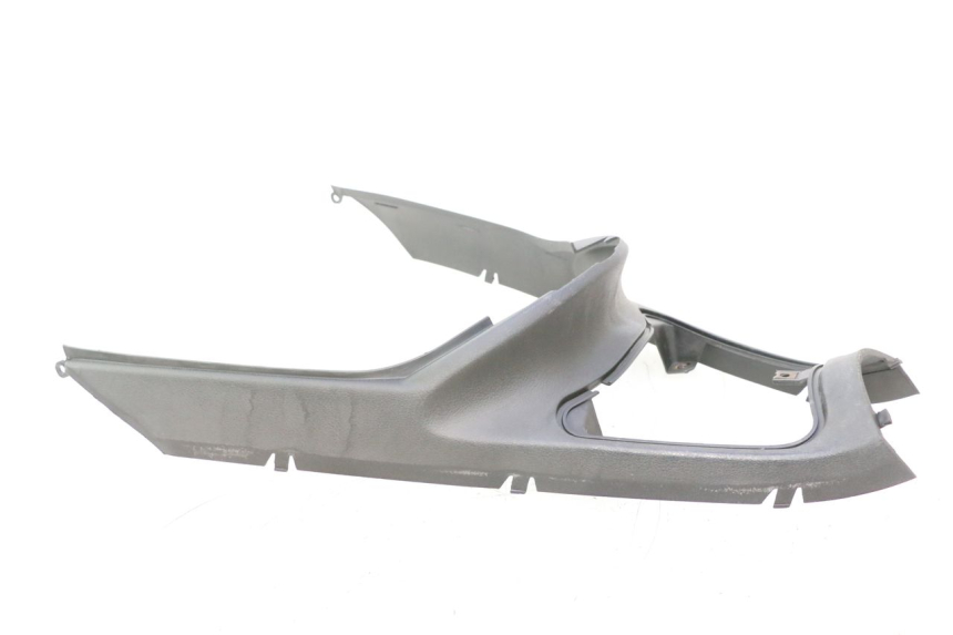 photo de OSŁONA POD SIEDZENIEM YAMAHA YP MAJESTY 125 (1998 - 2001) - Zoom stanu zużycia