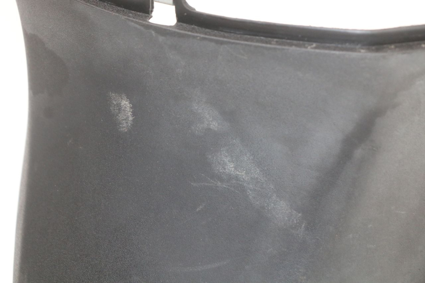 photo de OSŁONA POD SIEDZENIEM PIAGGIO ZIP 4T 50 (2018 - 2020) - Zbliżenie techniczne