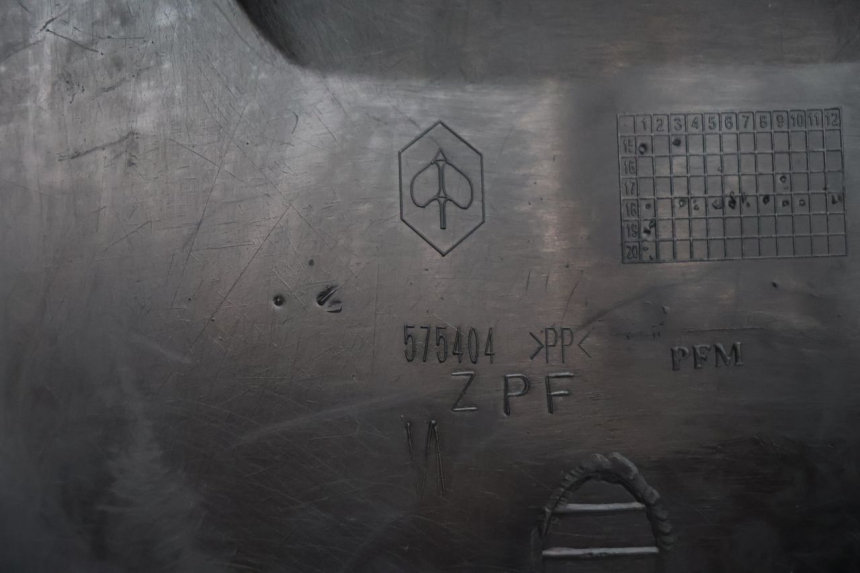 photo de OSŁONA POD SIEDZENIEM PIAGGIO ZIP 4T 50 (2018 - 2020) - Widok ogólny