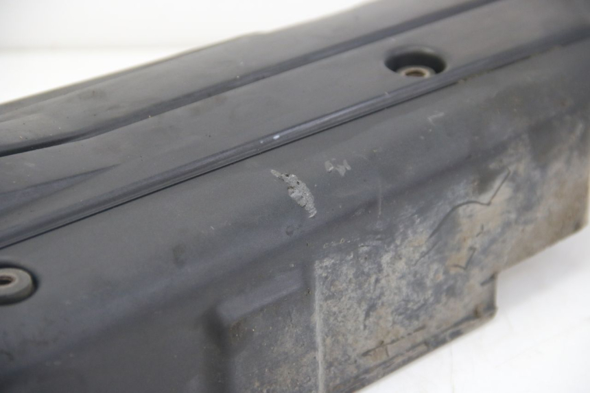 photo de OSŁONA NAPĘDU SUZUKI BURGMAN 650 (2002 - 2004) - Zoom stanu zużycia