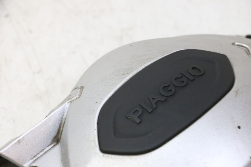 photo de OSŁONA NAPĘDU PIAGGIO MP3 LT 300 (2010 - 2016) - Punkty mocowania