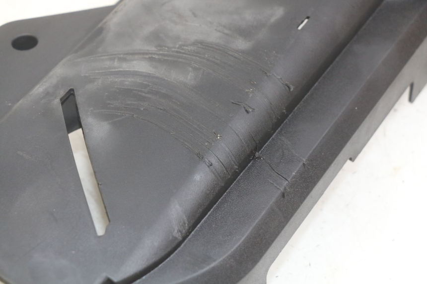 photo de OSŁONA NAPĘDU PEUGEOT SATELIS 125 (2010 - 2012) - Widok ogólny