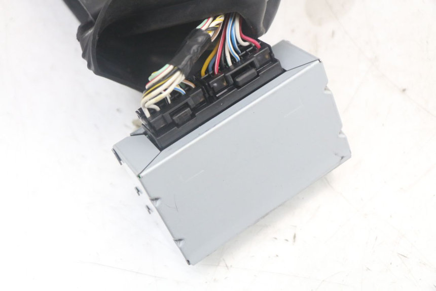 photo de KALKULATOR ABS YAMAHA TDM ABS 900 (2002 - 2014) - Zbliżenie techniczne