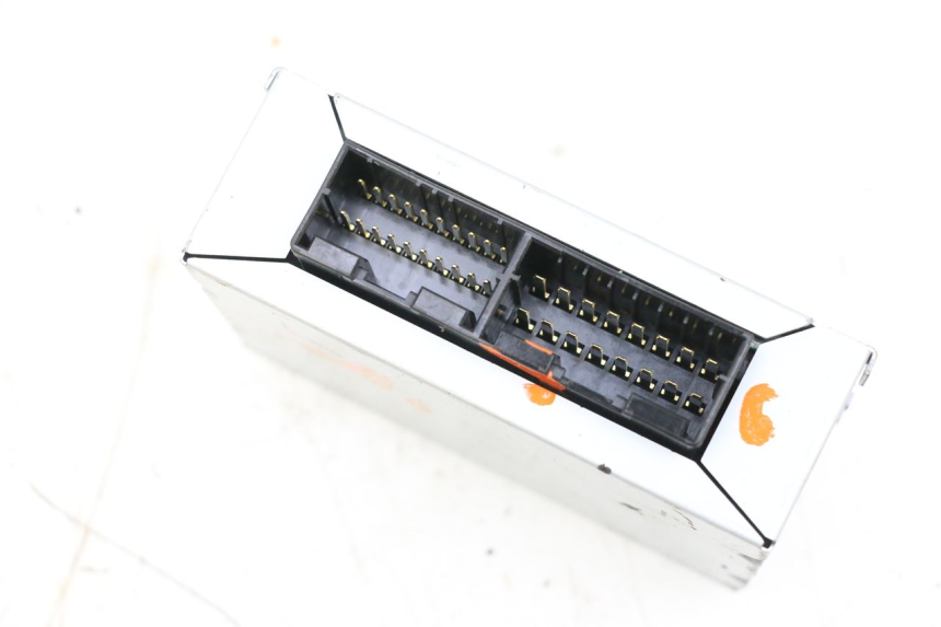 photo de KALKULATOR ABS YAMAHA TDM ABS 900 (2002 - 2014) - Inny kąt widzenia