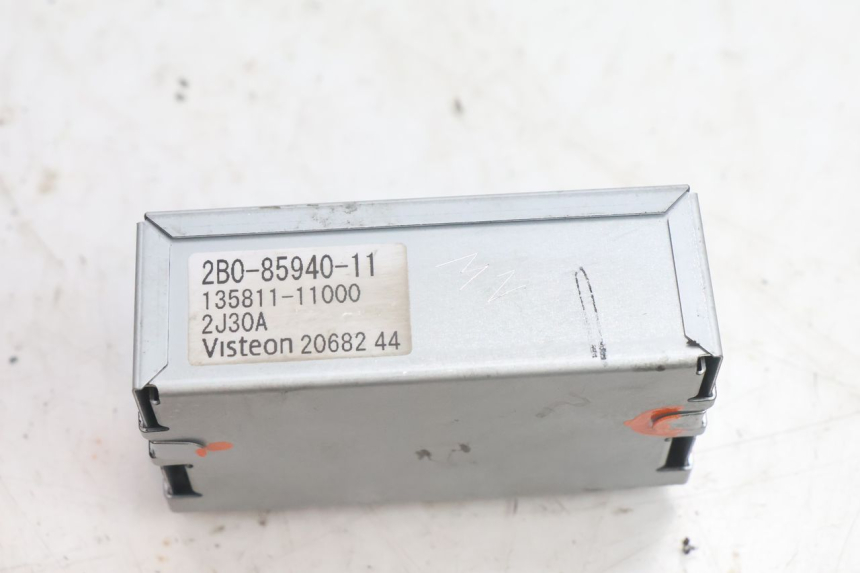 photo de KALKULATOR ABS YAMAHA TDM ABS 900 (2002 - 2014) - Inny kąt widzenia
