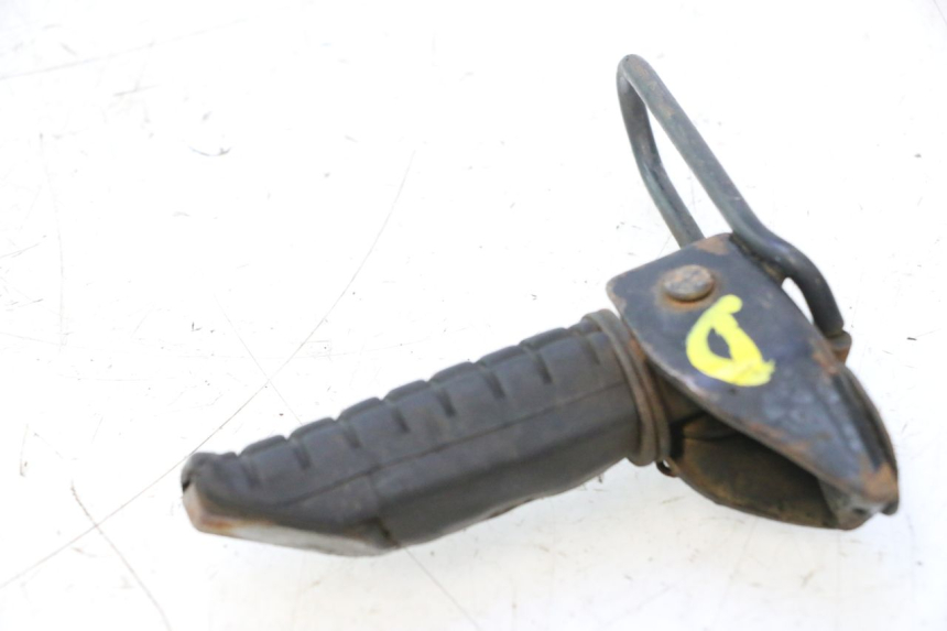 photo de PODNÓŻEK TYLNY PRAWY HONDA CB TWO FIFTY 250 (1991 - 2002) - Szczegół części