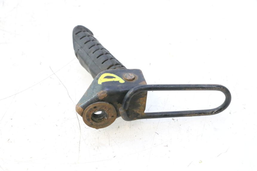 photo de PODNÓŻEK TYLNY PRAWY HONDA CB TWO FIFTY 250 (1991 - 2002) - Zoom stanu zużycia