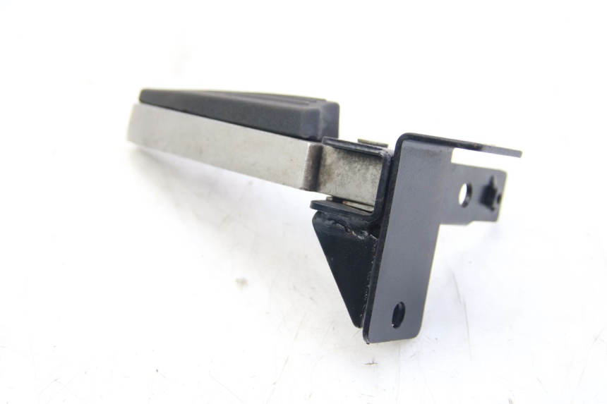 photo de PODNÓŻEK TYLNY PRAWY PEUGEOT CITYSTAR AIR 125 (2014 - 2017) - Inny kąt widzenia