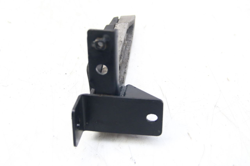 photo de PODNÓŻEK TYLNY PRAWY PEUGEOT CITYSTAR 125 (2011 - 2017) - Inny kąt widzenia