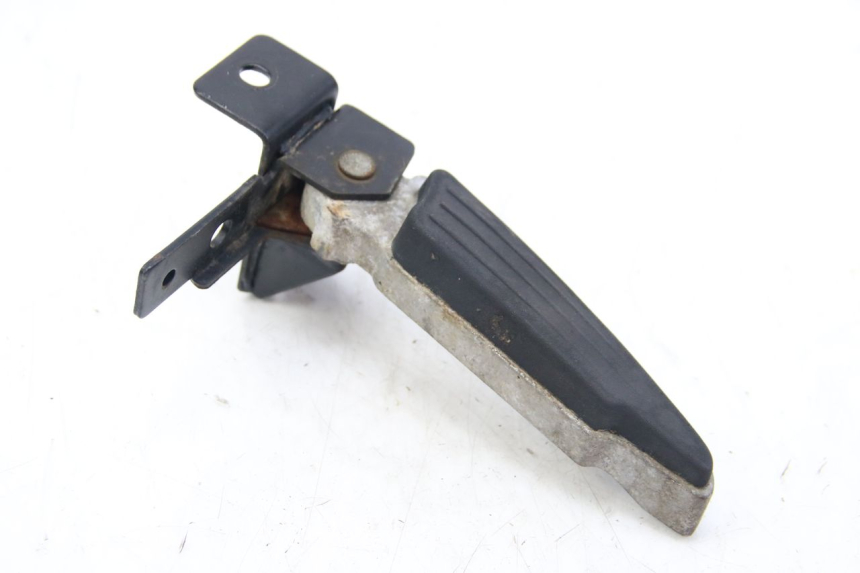 photo de PODNÓŻEK TYLNY PRAWY PEUGEOT CITYSTAR 50 (2013 - 2017) - Szczegół części