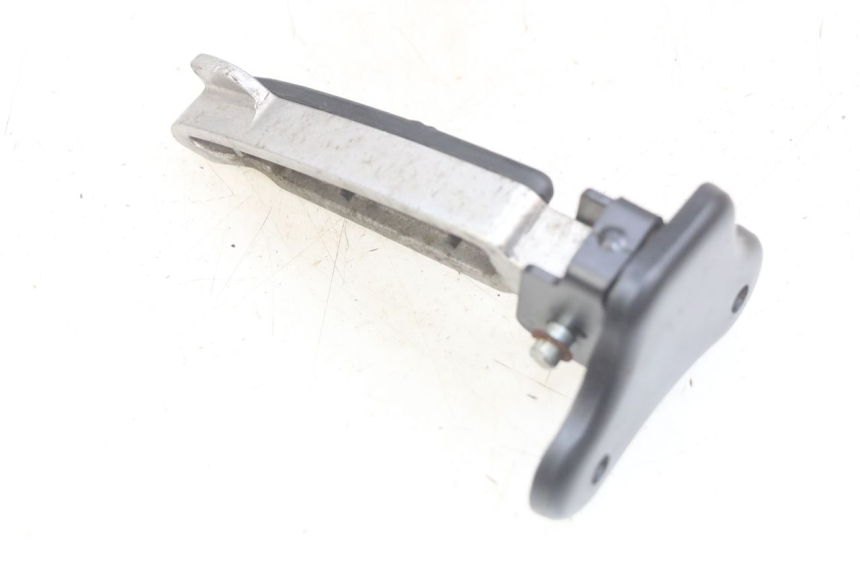 photo de PODNÓŻEK TYLNY PRAWY PEUGEOT DJANGO 4T 50 (2014 - 2019) - Zoom stanu zużycia