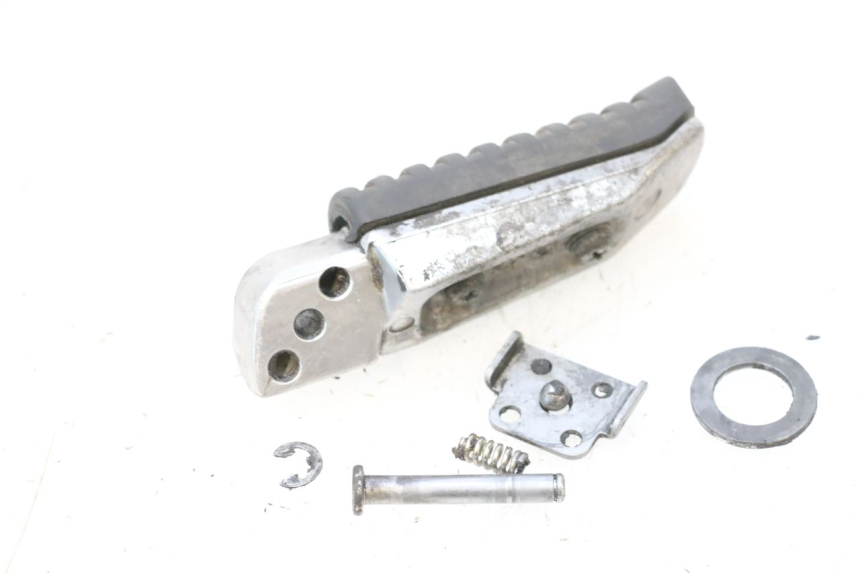 photo de PODNÓŻEK TYLNY PRAWY KAWASAKI ER-6 ER6 F ABS 650 (2012 - 2016) - Zbliżenie techniczne