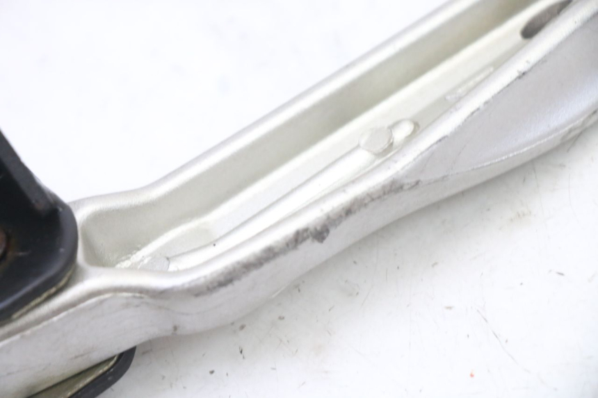 photo de PODNÓŻEK TYLNY PRAWY SYM FIDDLE 3 III 125 (2014 - 2020) - Widok ogólny