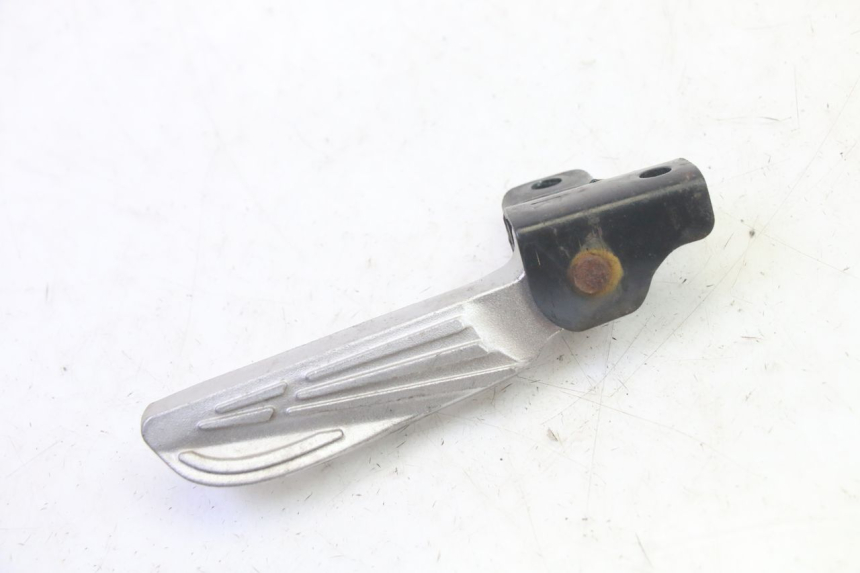 photo de PODNÓŻEK TYLNY PRAWY SYM FIDDLE 3 III 125 (2014 - 2020) - Szczegół części