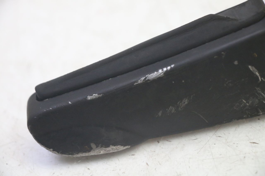 photo de PODNÓŻEK TYLNY PRAWY PIAGGIO FLY 4T 50 (2013 - 2017) - Szczegół części