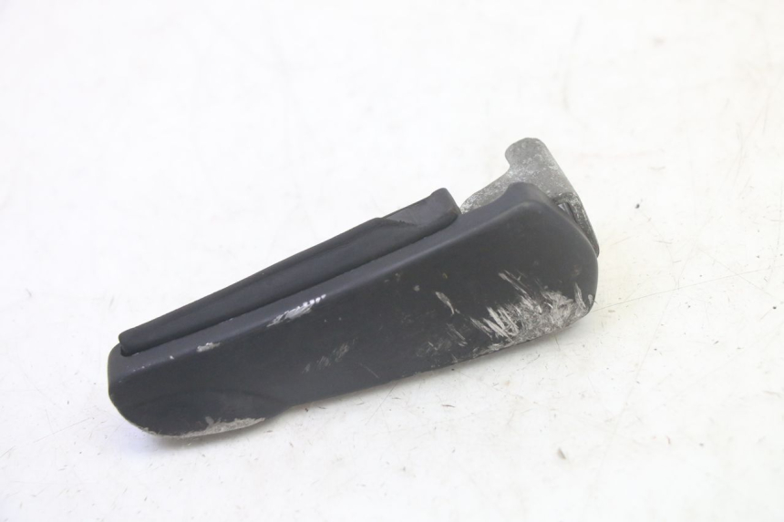 photo de PODNÓŻEK TYLNY PRAWY PIAGGIO FLY 4T 50 (2013 - 2017) - Inny kąt widzenia