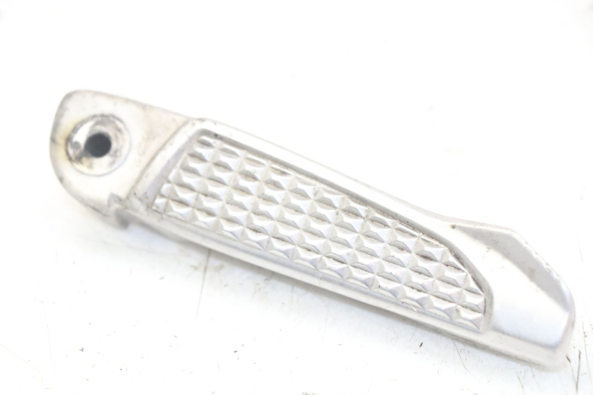 photo de PODNÓŻEK TYLNY PRAWY HONDA FORZA 125 (2015 - 2016) - Szczegół części