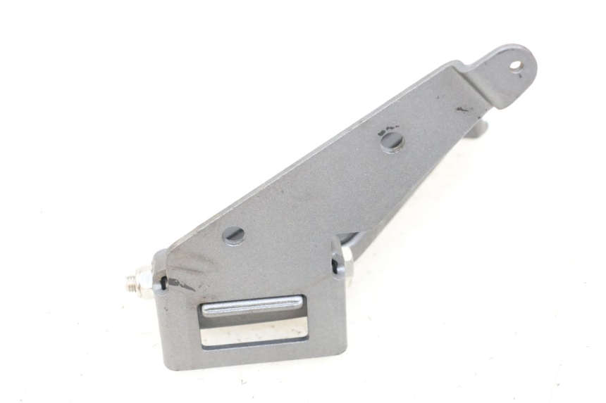 photo de PODNÓŻEK TYLNY PRAWY PEUGEOT GEOPOLIS RS 125 (2007 - 2009) - Zbliżenie techniczne