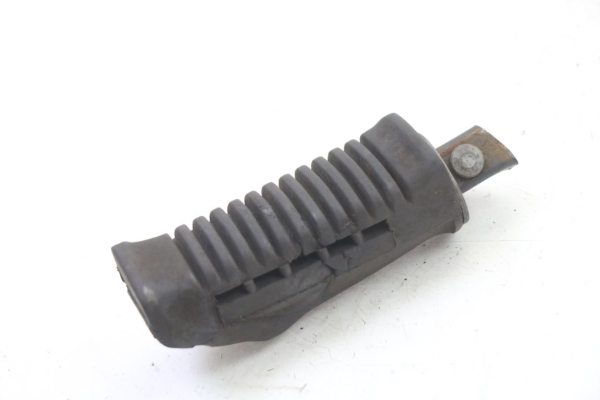 photo de PODNÓŻEK TYLNY PRAWY SUZUKI GS GSE 500 (2001 - 2003) - Widok główny