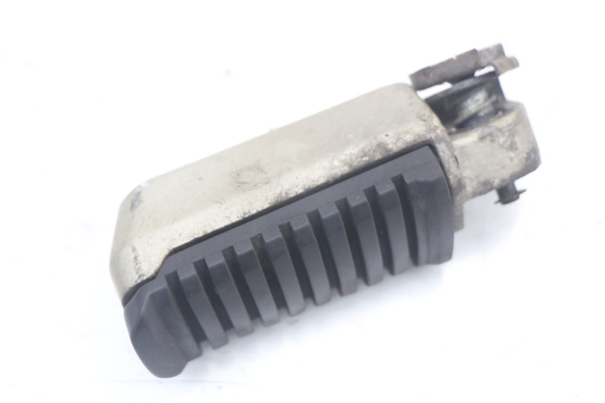 photo de PODNÓŻEK TYLNY PRAWY KAWASAKI GTR 1000 (1994 - 2004) - Zoom stanu zużycia