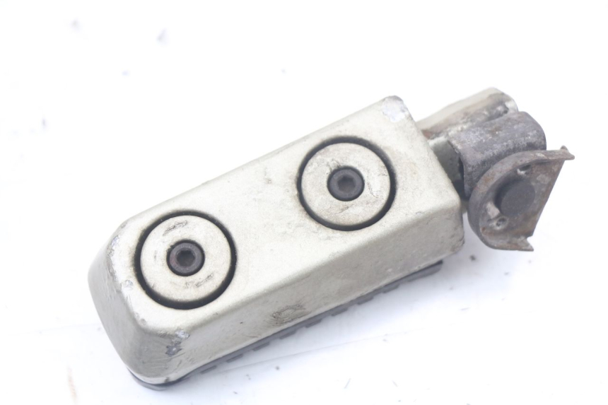 photo de PODNÓŻEK TYLNY PRAWY KAWASAKI GTR 1000 (1994 - 2004) - Zbliżenie techniczne