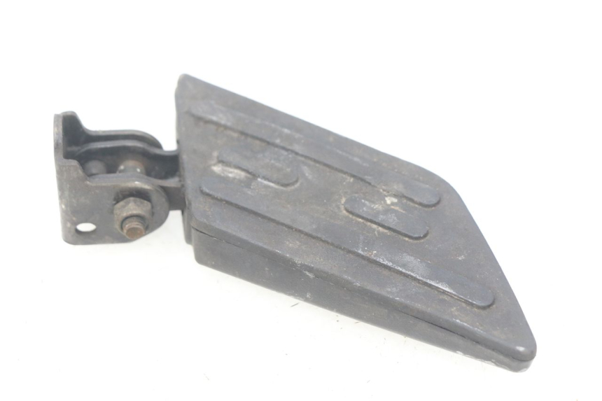 photo de PODNÓŻEK TYLNY PRAWY PEUGEOT KISBEE 2T 50 (2010 - 2017) - Szczegół części