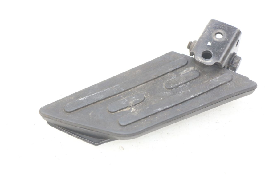 photo de PODNÓŻEK TYLNY PRAWY PEUGEOT KISBEE 2T 50 (2010 - 2017) - Zoom stanu zużycia