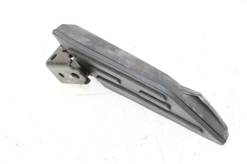 photo de PODNÓŻEK TYLNY PRAWY PEUGEOT KISBEE 2T 50 (2010 - 2017) - Szczegół części