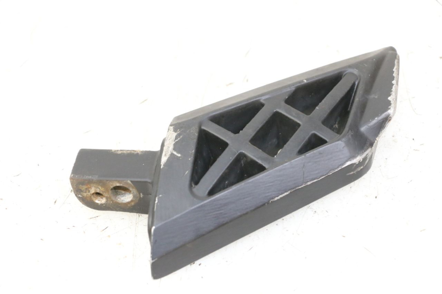 photo de PODNÓŻEK TYLNY PRAWY PEUGEOT KISBEE 4T 50 (2018 - 2022) - Inny kąt widzenia