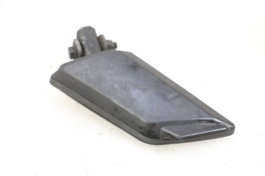 photo de PODNÓŻEK TYLNY PRAWY PEUGEOT KISBEE 4T 50 (2010 - 2017) - Zoom stanu zużycia