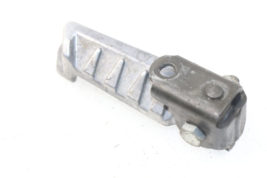 photo de PODNÓŻEK TYLNY PRAWY PEUGEOT LUDIX 50 (2008 - 2017) - Szczegół części