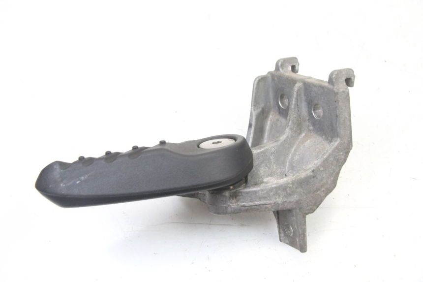 photo de PODNÓŻEK TYLNY PRAWY MBK OVETTO ONE 2T 50 (2013 - 2017) - Inny kąt widzenia