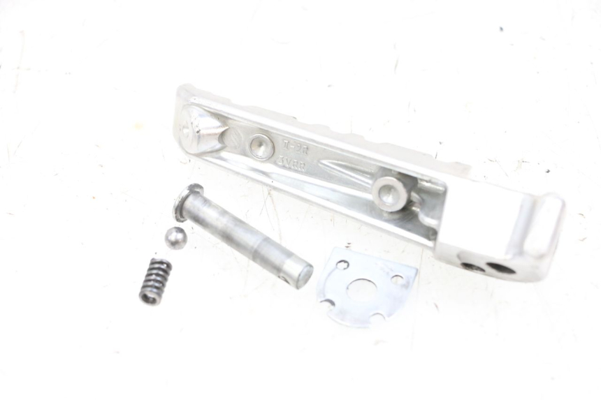 photo de PODNÓŻEK TYLNY PRAWY YAMAHA MT-07 MT07 ABS 700 (2018 - 2020) - Inny kąt widzenia