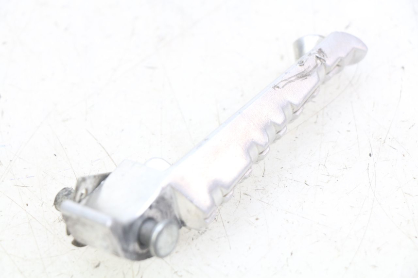 photo de PODNÓŻEK TYLNY PRAWY YAMAHA MT ABS 125 (2014 - 2018) - Szczegół części