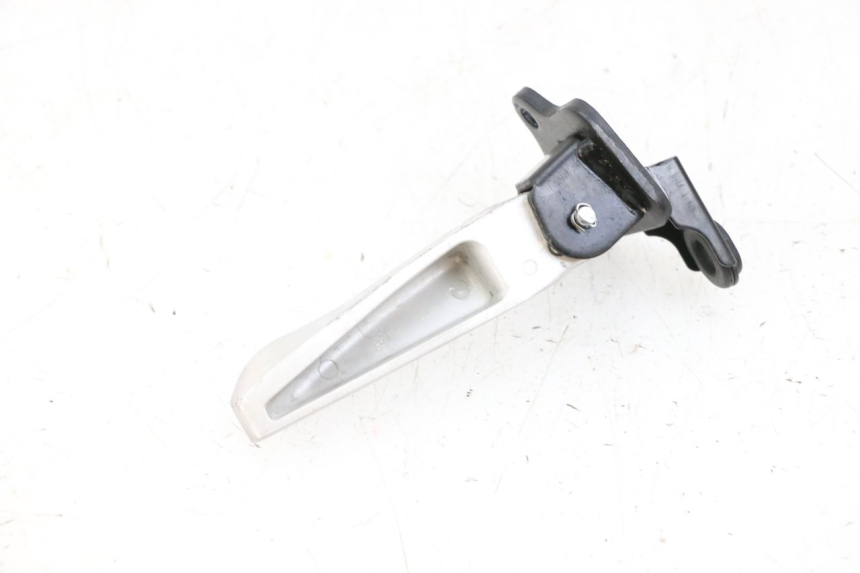 photo de PODNÓŻEK TYLNY PRAWY YAMAHA NEO'S CORE 1 (2022 - 2026) - Zbliżenie techniczne