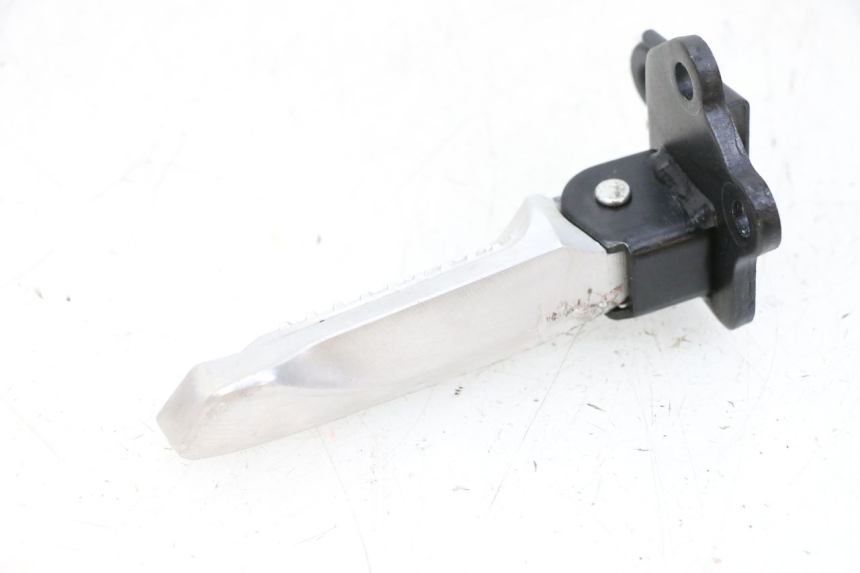 photo de PODNÓŻEK TYLNY PRAWY YAMAHA NEO'S CORE 1 (2022 - 2026) - Widok ogólny