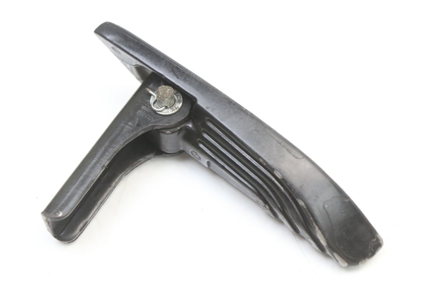 photo de PODNÓŻEK TYLNY PRAWY PIAGGIO NEW TYPHOON 50 (2018 - 2021) - Inny kąt widzenia