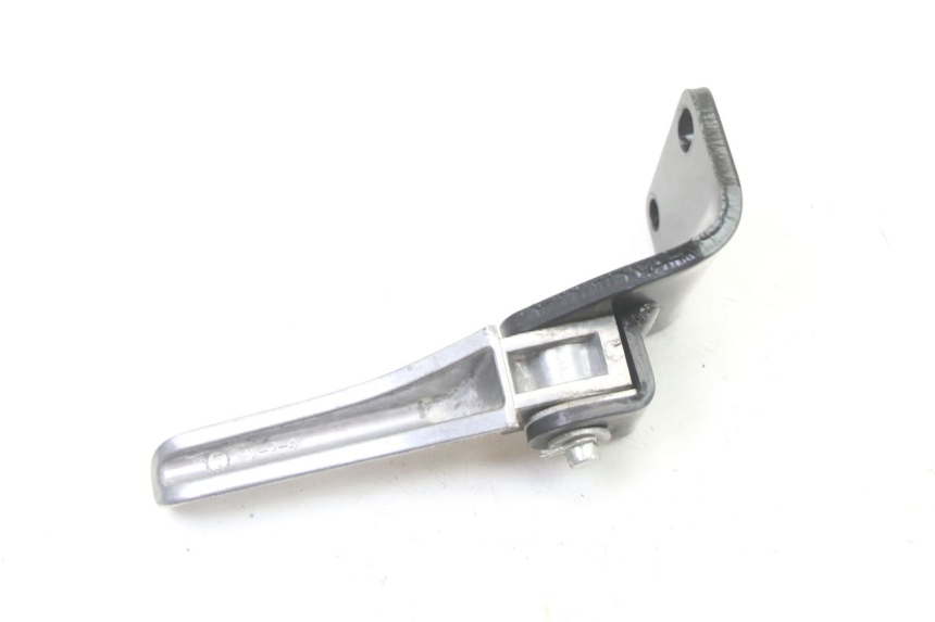 photo de PODNÓŻEK TYLNY PRAWY PIAGGIO NRG POWER PUREJET 50 (2018 - 2021) - Inny kąt widzenia