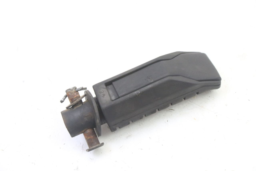 photo de PODNÓŻEK TYLNY PRAWY HONDA NTV DEAUVILLE ABS 700 (2007 - 2016) - Zbliżenie techniczne