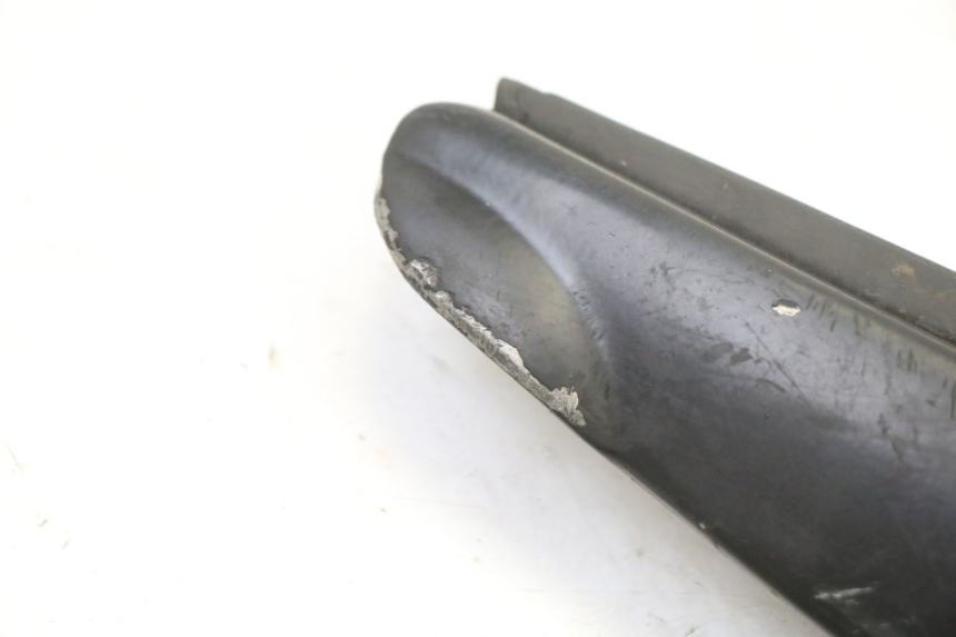 photo de PODNÓŻEK TYLNY PRAWY GILERA RUNNER SL 50 (2006 - 2009) - Szczegół części