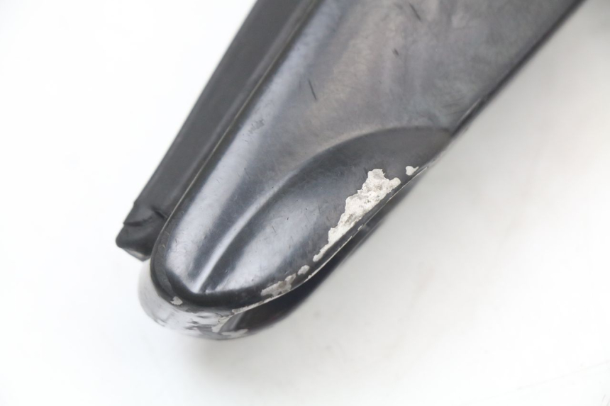 photo de PODNÓŻEK TYLNY PRAWY GILERA RUNNER SP 50 (2009 - 2017) - Zbliżenie techniczne