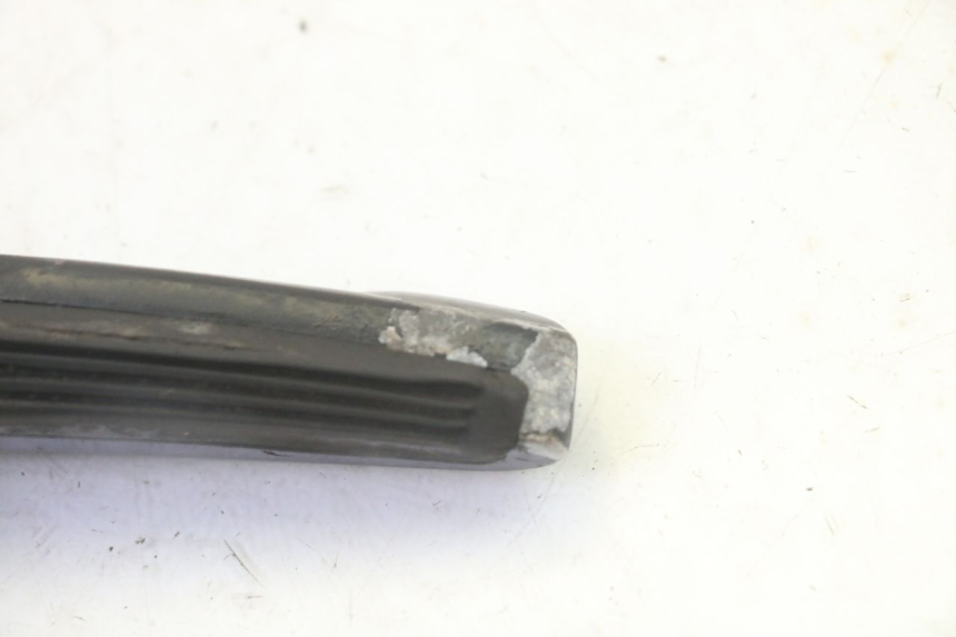 photo de PODNÓŻEK TYLNY PRAWY GILERA RUNNER SP 50 (2009 - 2017) - Zbliżenie techniczne