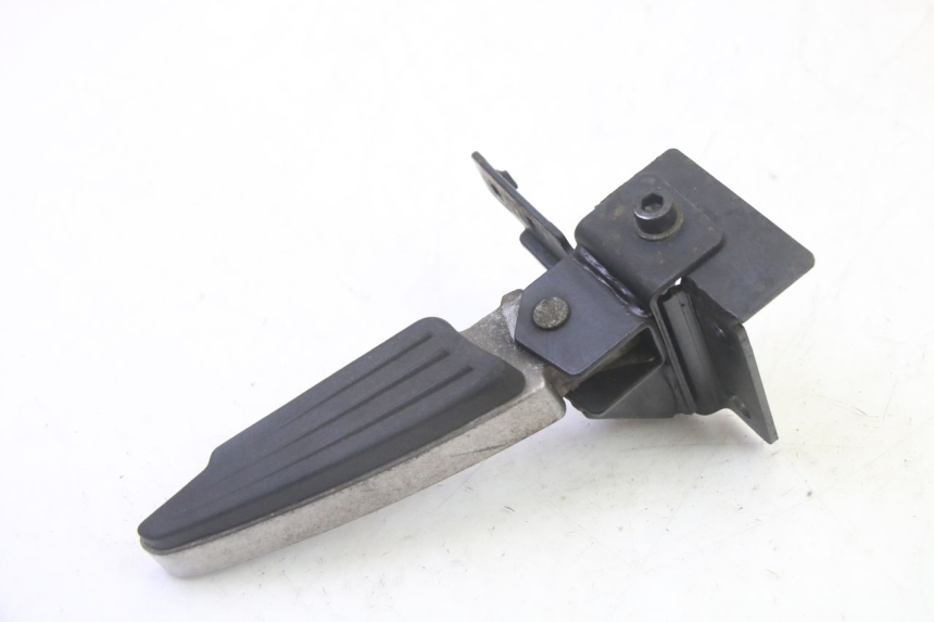 photo de PODNÓŻEK TYLNY PRAWY PEUGEOT SATELIS 125 (2013 - 2018) - Widok główny