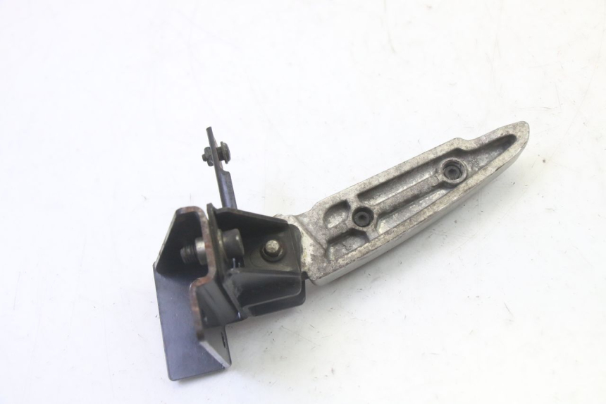 photo de PODNÓŻEK TYLNY PRAWY PEUGEOT SATELIS 125 (2010 - 2012) - Punkty mocowania