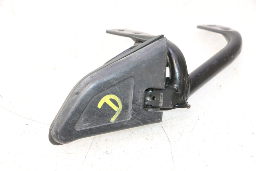 photo de PODNÓŻEK TYLNY PRAWY HONDA SH 125 (2001 - 2003) - Zoom stanu zużycia