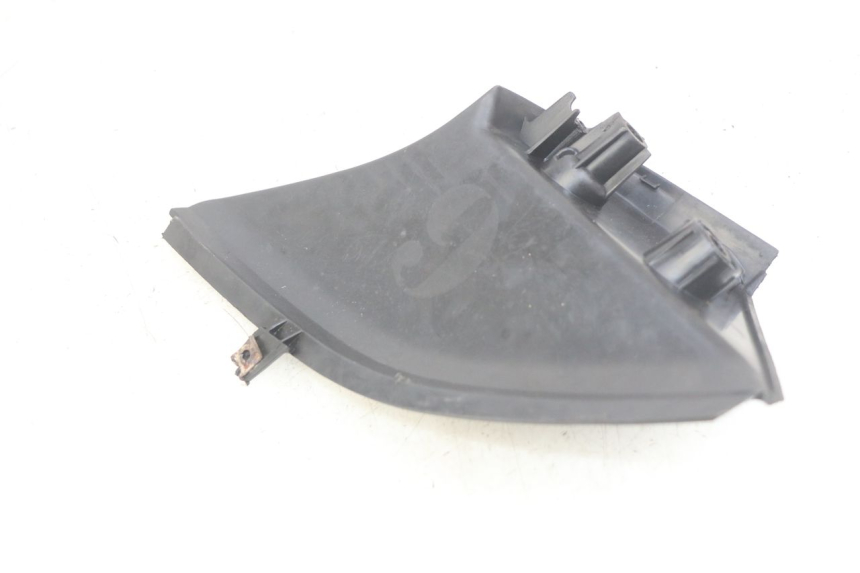 photo de PODNÓŻEK TYLNY PRAWY YAMAHA SLIDER NAKED 50 (2004 - 2018) - Zoom stanu zużycia