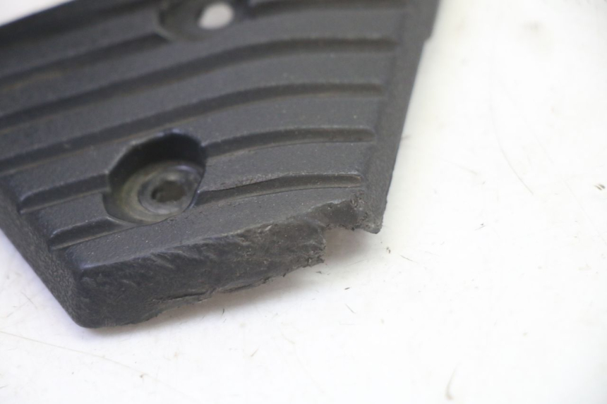 photo de PODNÓŻEK TYLNY PRAWY APRILIA SR R 2T LC 50 (2018 - 2021) - Szczegół części