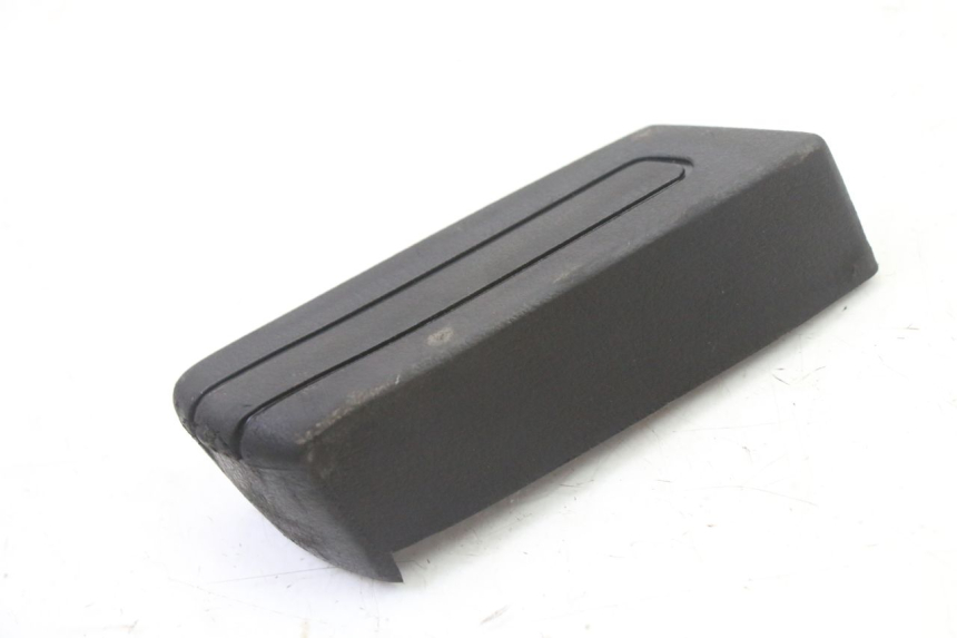 photo de PODNÓŻEK TYLNY PRAWY PIAGGIO SUPER LX 125 (2000 - 2003) - Zoom stanu zużycia