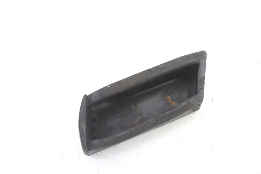 photo de PODNÓŻEK TYLNY PRAWY PIAGGIO SUPER LX 125 (2000 - 2003) - Inny kąt widzenia