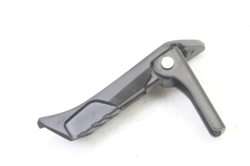 photo de PODNÓŻEK TYLNY PRAWY APRILIA SXR 50 (2021 - 2023) - Zbliżenie techniczne